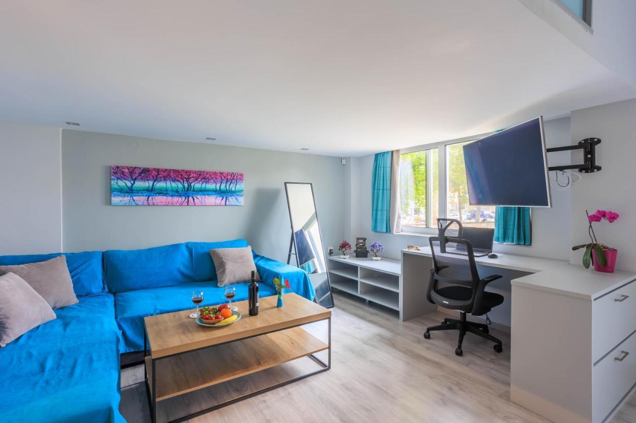 Electra Modern Apartment With Cozy Garden Iraklion Buitenkant foto